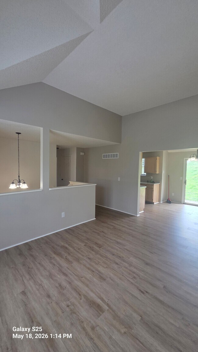 Foto del edificio - 3312 N Virginia Ave