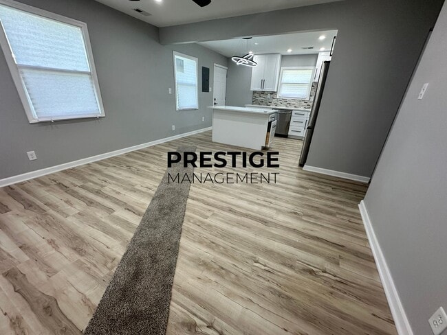 Building Photo - Updated 3 Bedroom Home in Gary