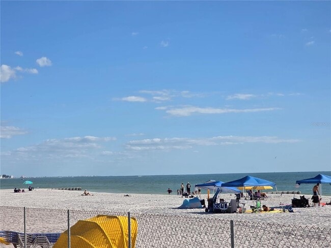 Building Photo - 14225 Palm St