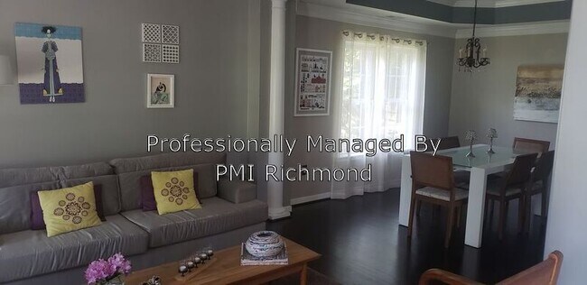 Foto del edificio - 11400 Maple Hill Pl