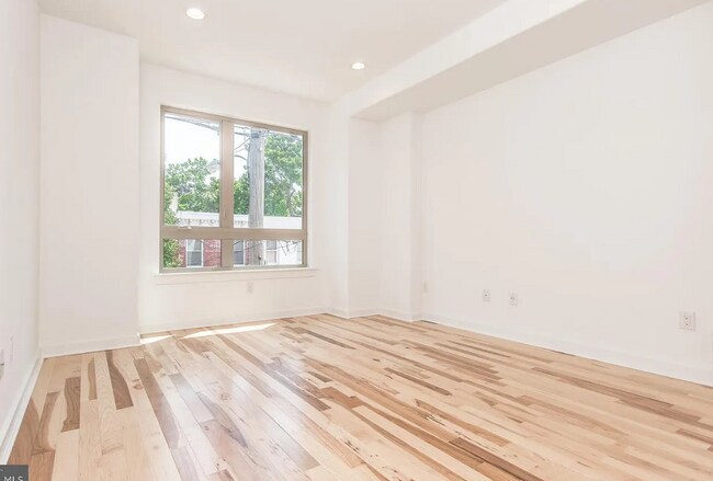 Foto del edificio - 1836 N Marshall St
