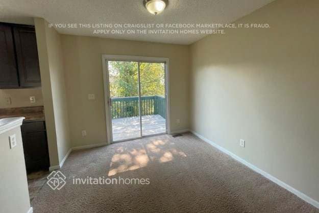 Foto del edificio - 1069 Meadow Glen Cir