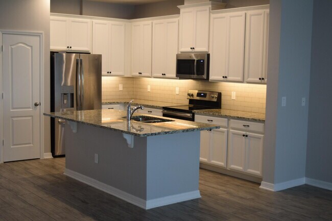 Building Photo - 1066 Flowing Tide Dr