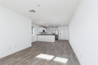 Building Photo - 12130 Midnight Pine Rd