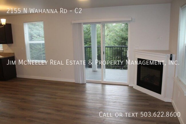 Building Photo - Available Now! Lower Level 2 bed/1 bath un...