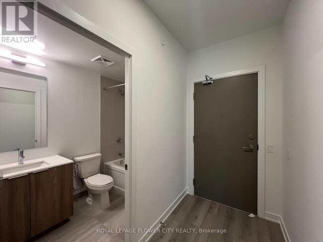 Photo du bâtiment - 15 Skyridge Dr