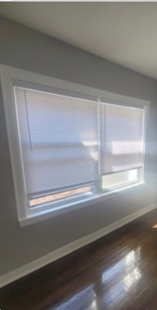 Building Photo - 8043 S Maryland Ave