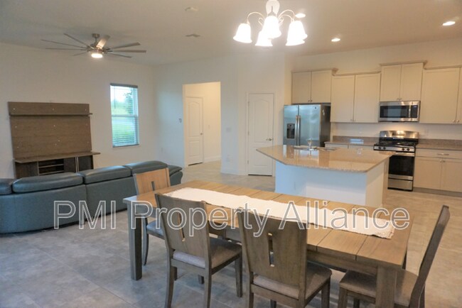 Foto del edificio - 7291 Summerlake Groves St