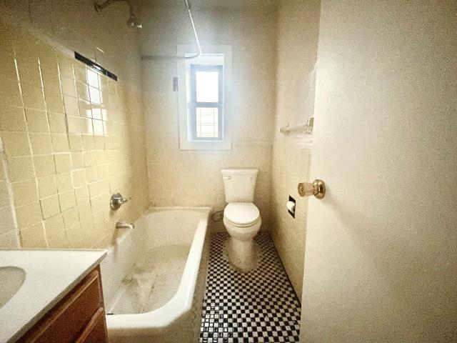 Foto del edificio - 1 bedroom in BRONX NY 10469