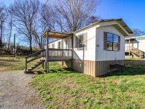 Building Photo - 1816 Vales Mill Rd