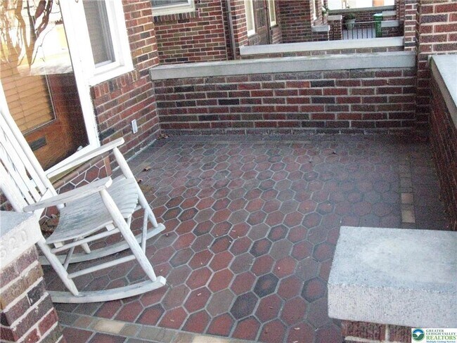Foto del edificio - 520 N Muhlenberg St