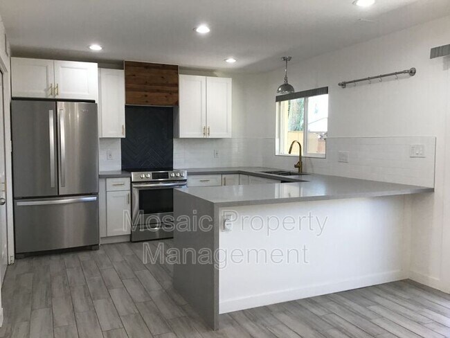 Foto del edificio - 5912 N 86th St