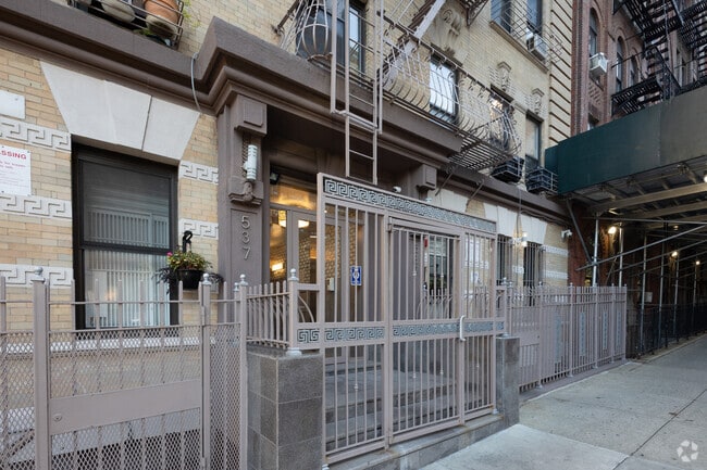 Entrance - 537 W 133rd St