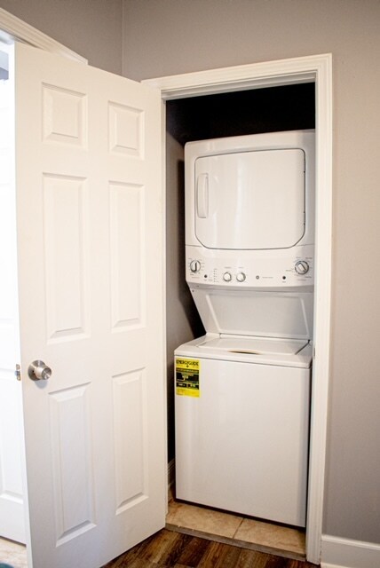 Building Photo - 2910 5th Ave