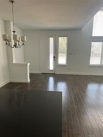 Building Photo - 500 Texas Dr