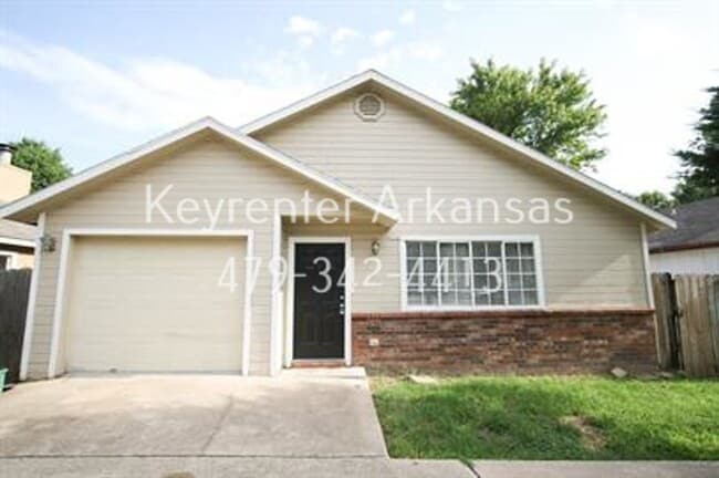 Great location! Amazing home in Fayetteville! - Great location! Amazing home in Fayetteville!