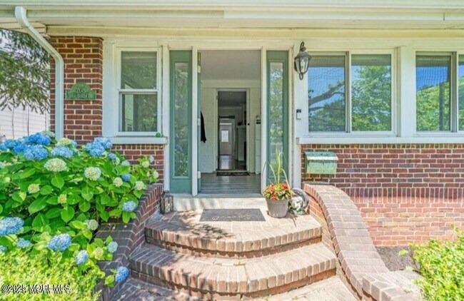 Foto del edificio - 208 E Bergen Pl