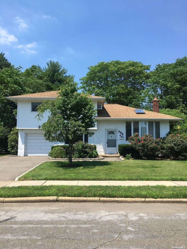 Foto principal - 393 White Birch Ln
