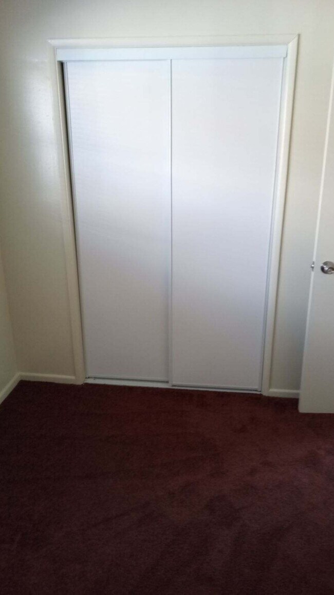 Building Photo - 4768 W 130th St