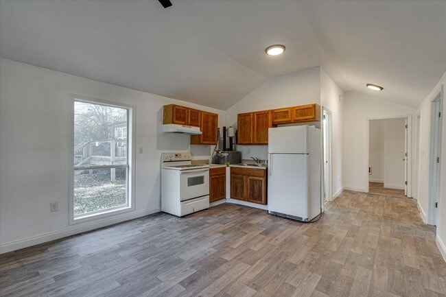 Building Photo - 6110 Walden Ave