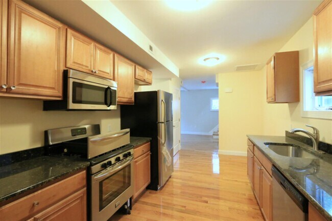 Foto del edificio - 29 Elmwood St