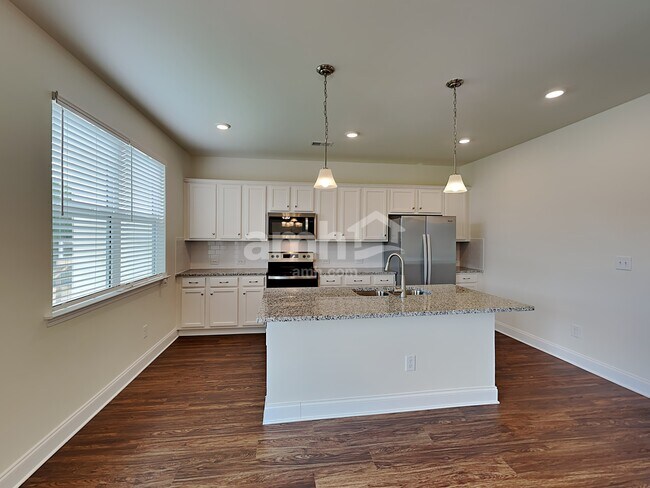 Foto del edificio - 6194 Bridlewood Ln