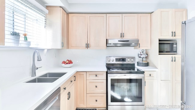 Building Photo - 9 Esterbrooke Av