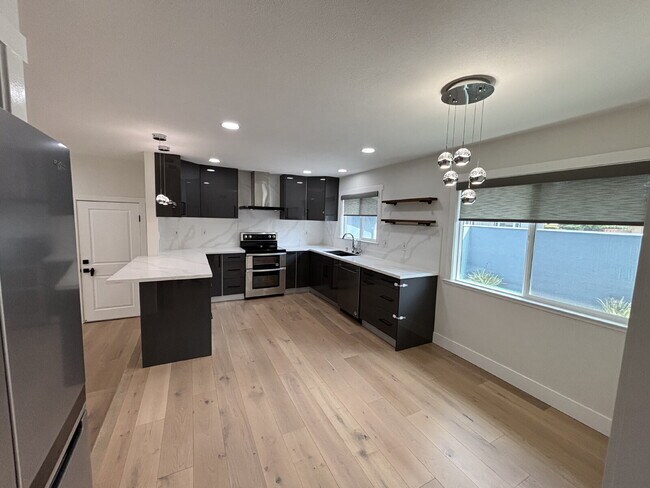 Foto del edificio - "Beautifully Remodeled 4-Bed Walnut Creek ...