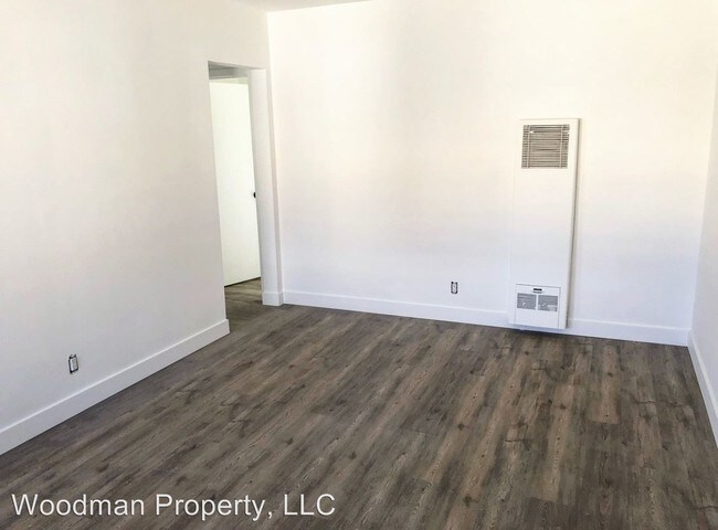 Foto del edificio - 6100-6106 Woodman Ave