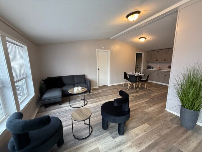 Foto del edificio - 769 Knox St