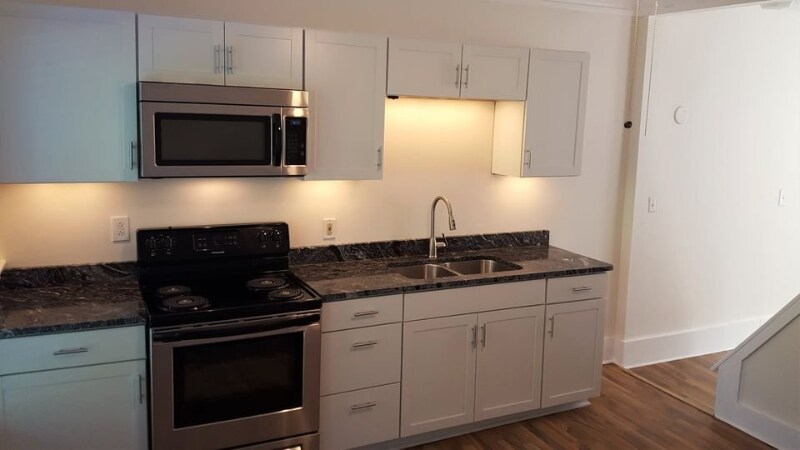 Foto principal - 50 Bradley Rd