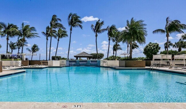 Foto del edificio - 4779 Collins Ave