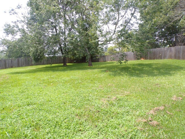 Foto del edificio - 104 Glenn St