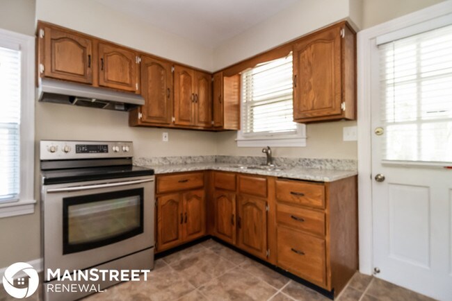Foto del edificio - 4620 Hillside Dr