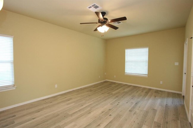 Building Photo - 140 Capetown Cir