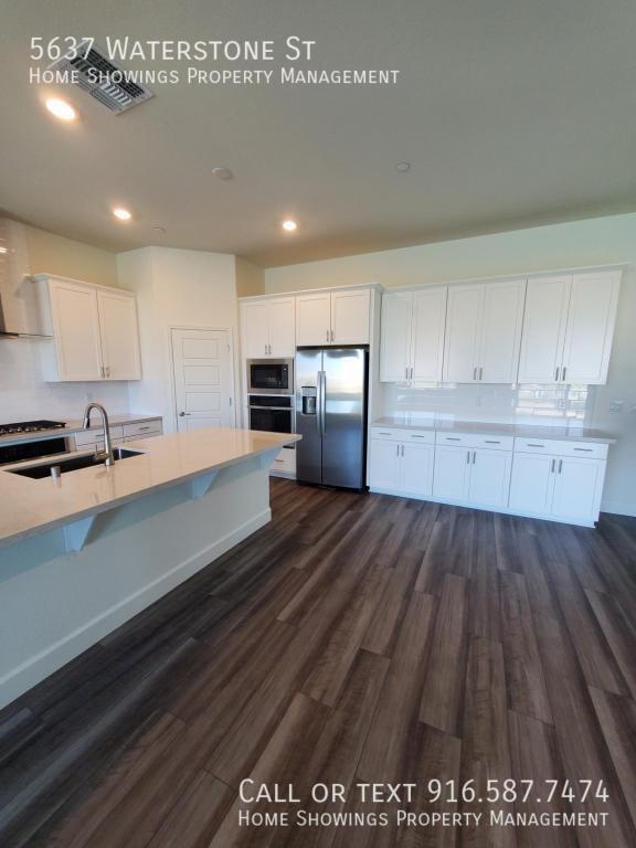 Foto del edificio - 5637 Waterstone St