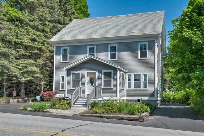 Building Photo - 569 West St