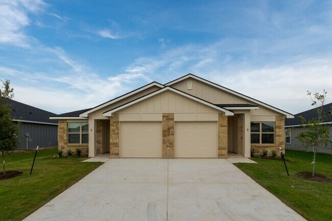 Foto del edificio - 912 Cherry Laurel Ln
