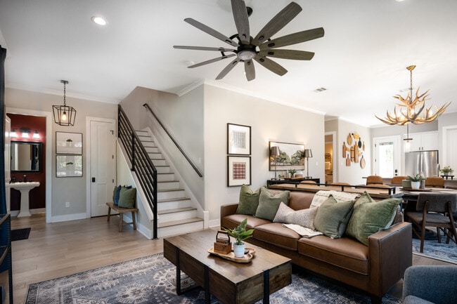 Foto del edificio - 100 Moss St