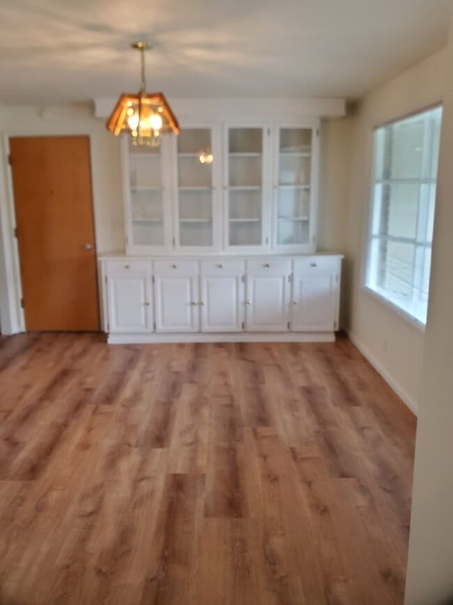 Building Photo - 265 Blackfoot Ave