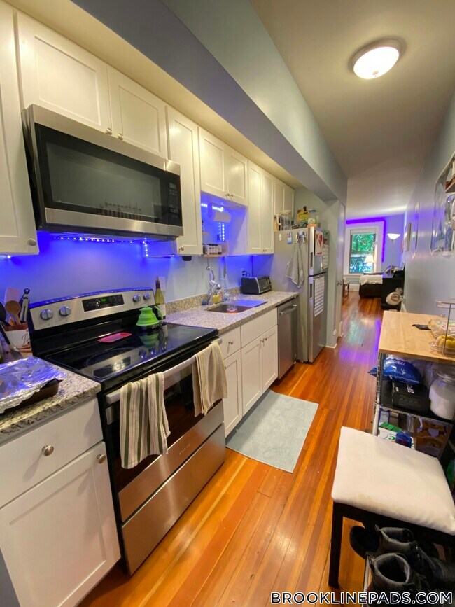 Foto del edificio - 1463 Beacon St