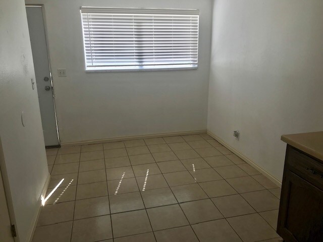 Building Photo - 342 W 350 N