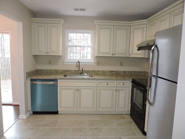 Foto del edificio - 34 Meadowside Ct