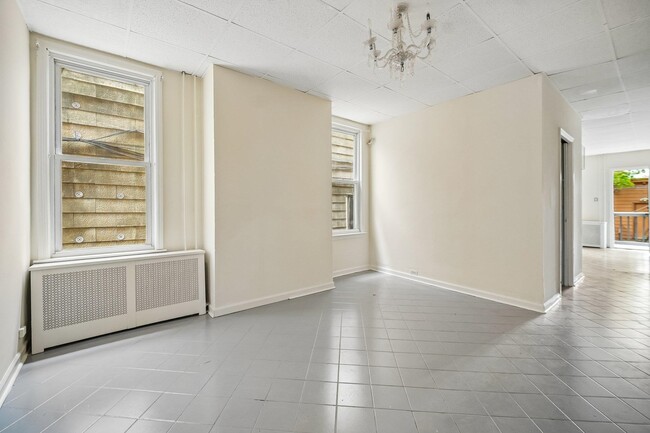 Building Photo - 414 Monastery Pl