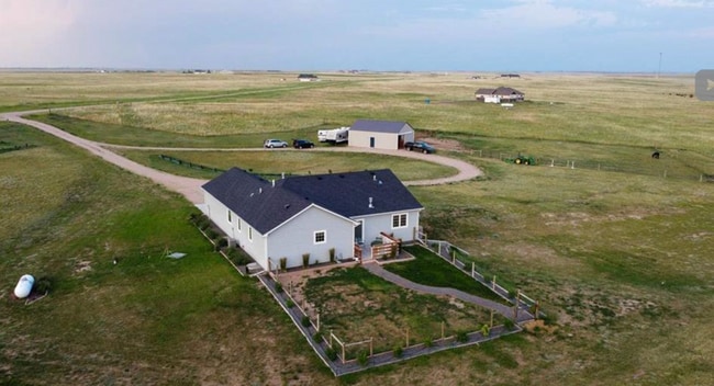 Building Photo - 3943 Silver Oak Rd