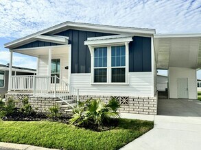 Building Photo - 3070 SW 108th St