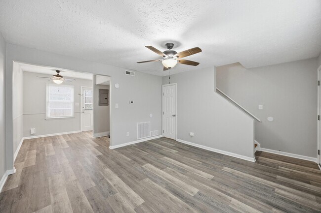 Foto del edificio - 305 Lake St