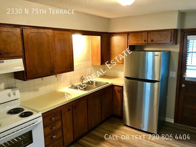 Foto del edificio - 2330 N 75th Terrace