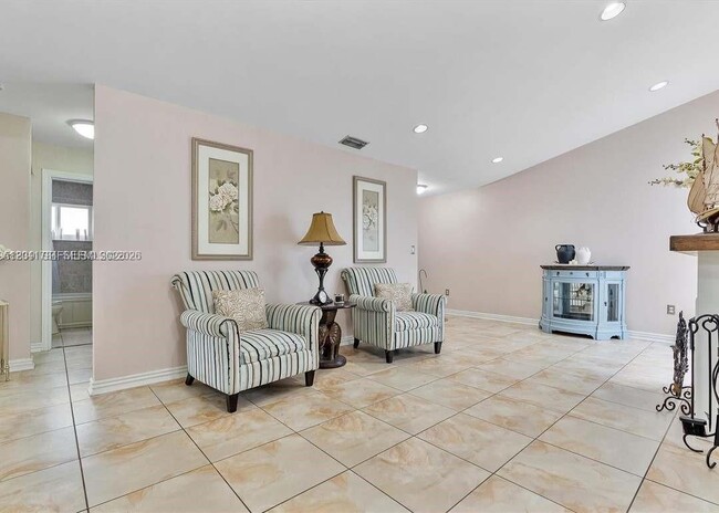 Foto del edificio - 16834 NW 70th Ave
