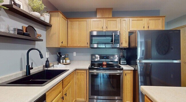 Foto del edificio - 3057 Venice Ln NW